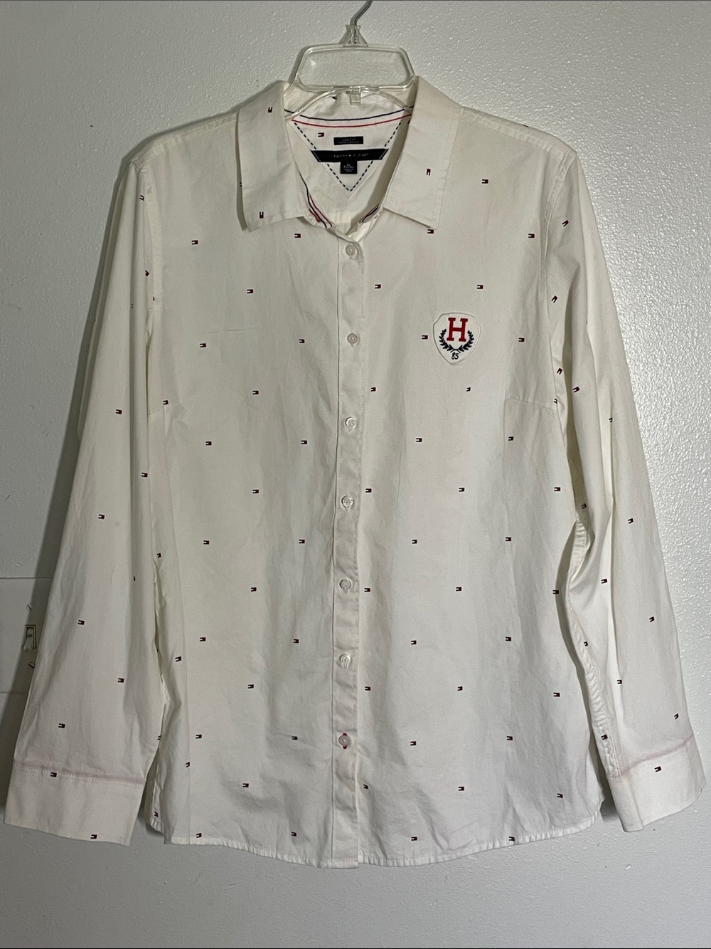 Tommy Hilfiger Cream Button-Down Shirt with Red Crest & Navy Dot Pattern